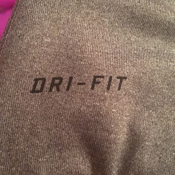 Nike High support sports bra in sz Small - Picture 4 of 4